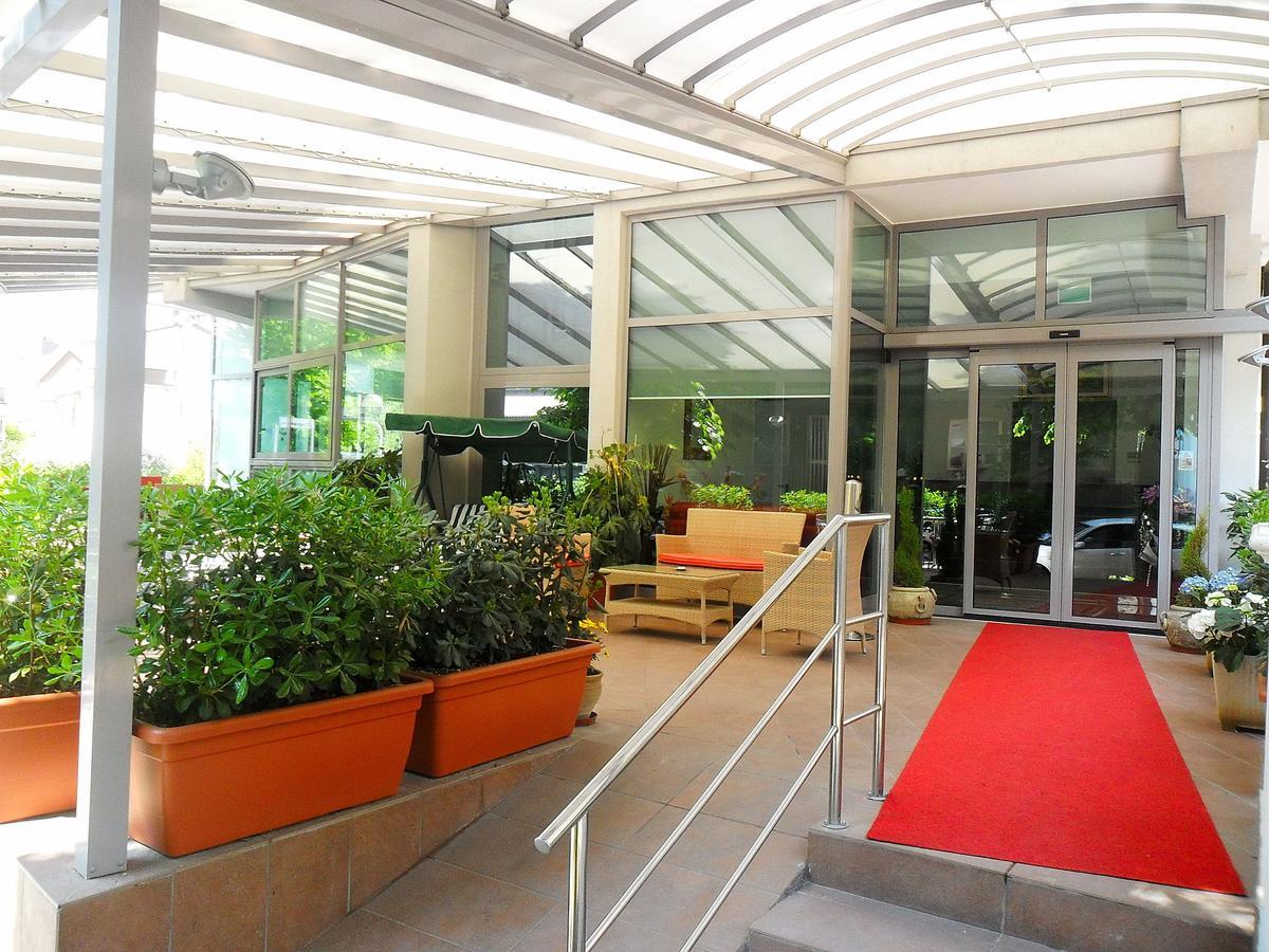 Hotel Etoile Rímini Exterior foto